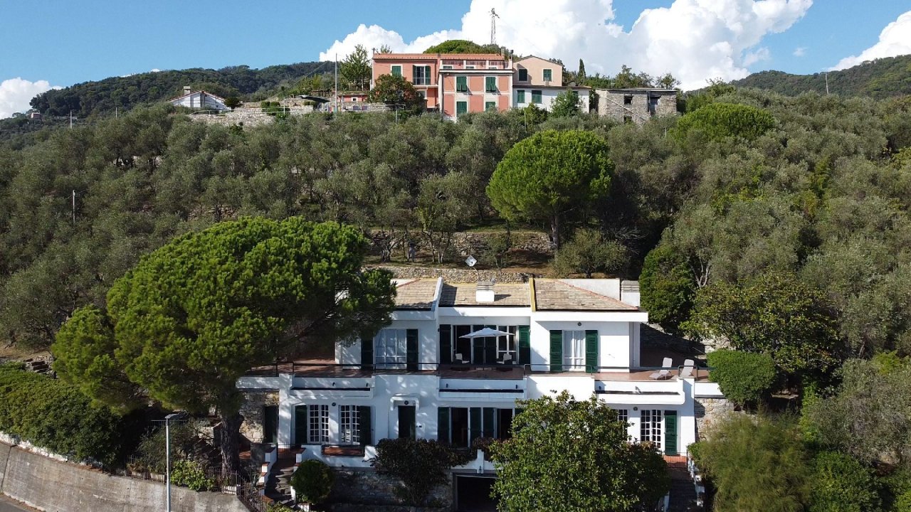 Vendita villa in zona tranquilla Chiavari Liguria foto 1