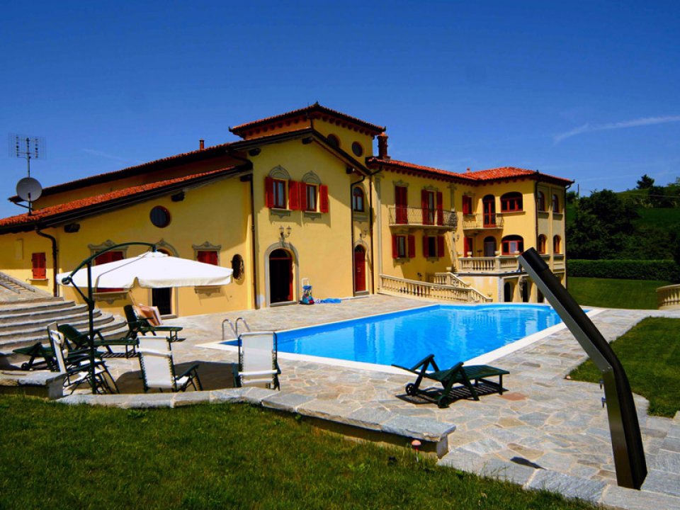 Vendita villa in zona tranquilla Murazzano Piemonte foto 1