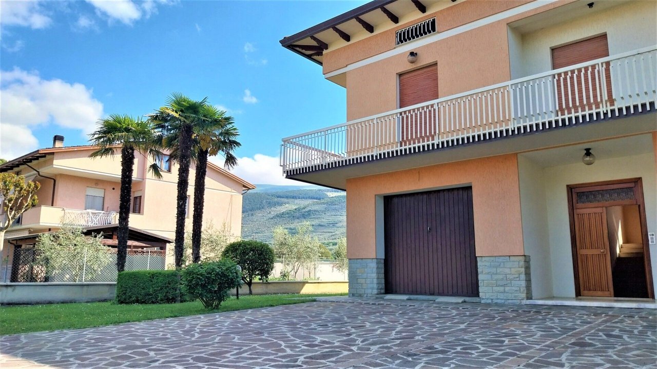 Vendita villa in zona tranquilla Spello Umbria foto 8