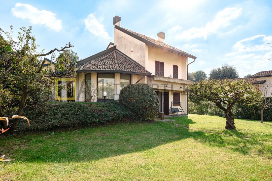 Vendita villa in zona tranquilla Lentate sul Seveso Lombardia foto 24