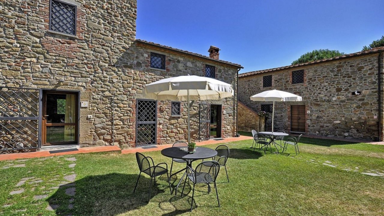 Vendita villa in  Tuoro sul Trasimeno Umbria foto 3