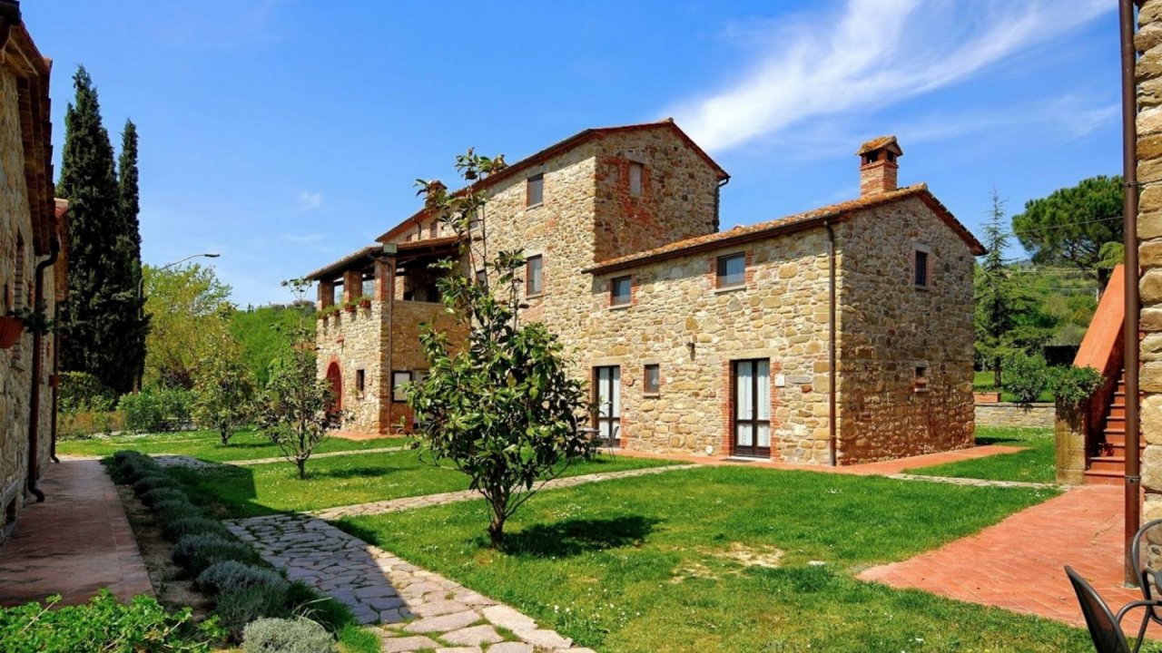 Vendita villa in  Tuoro sul Trasimeno Umbria foto 12