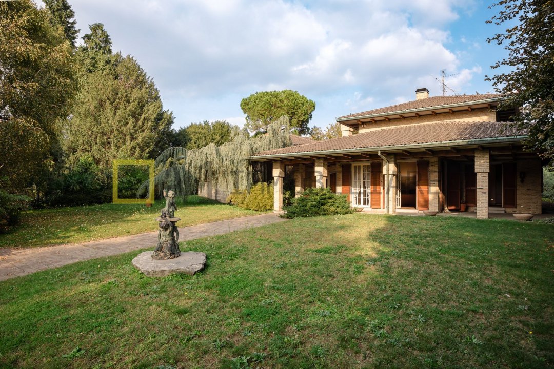 Vendita villa in città Lentate sul Seveso Lombardia foto 10
