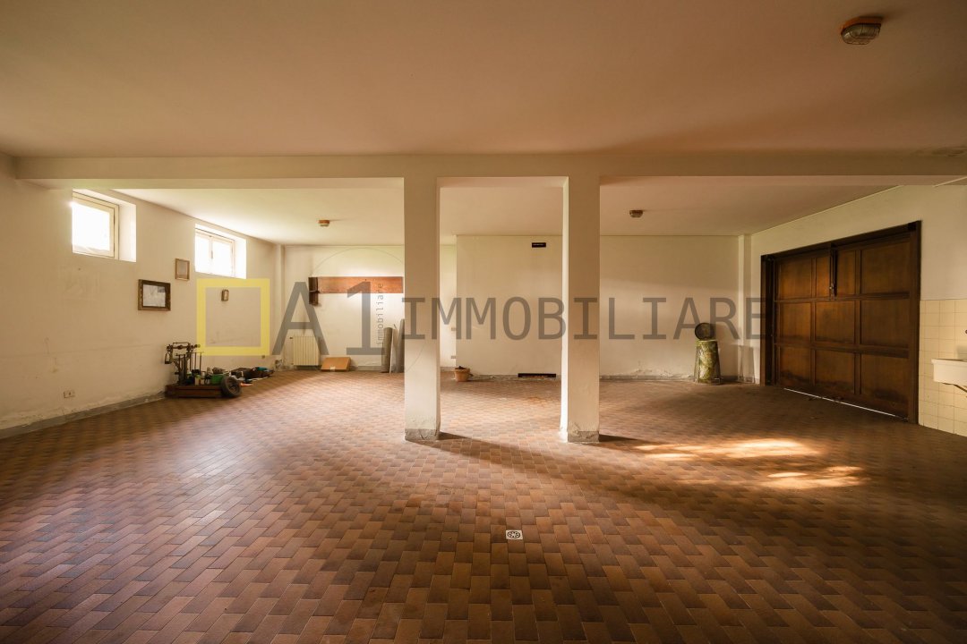 Vendita villa in città Lentate sul Seveso Lombardia foto 48
