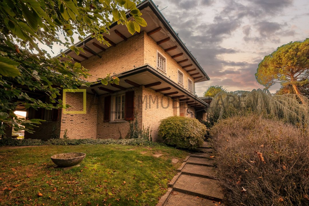 Vendita villa in città Lentate sul Seveso Lombardia foto 54