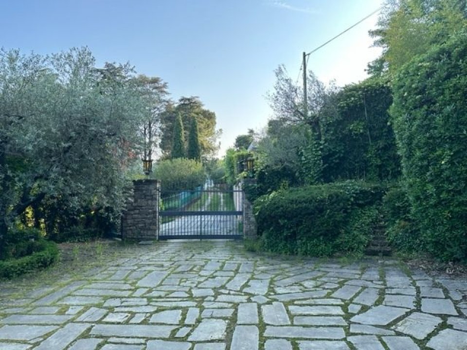 Vendita villa in  Desenzano del Garda Lombardia foto 47