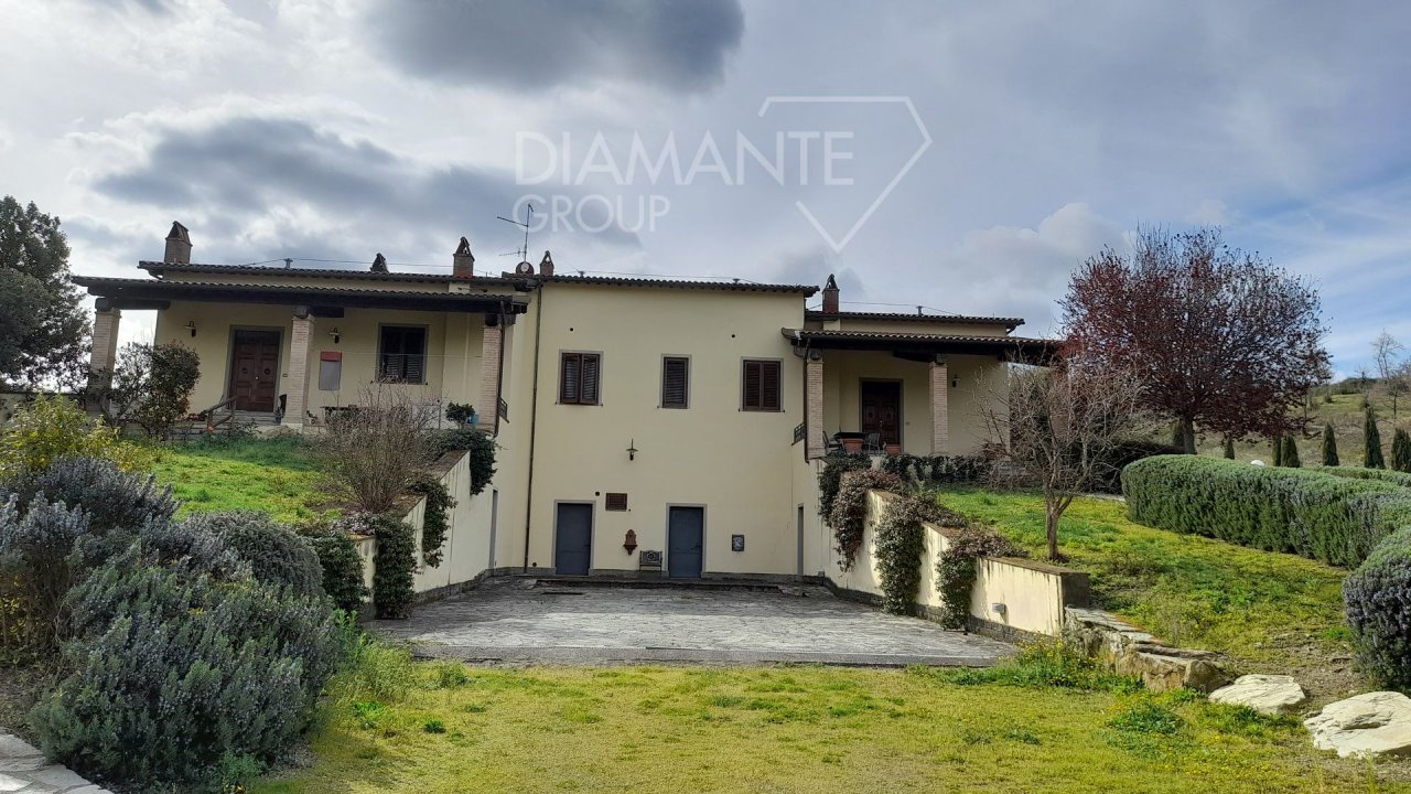 Vendita casale in zona tranquilla Castel del Piano Toscana foto 4