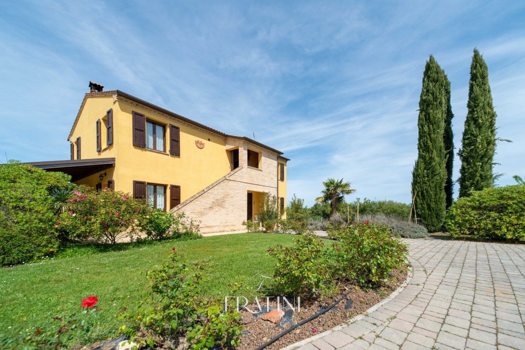 Vendita villa in zona tranquilla Morrovalle Marche foto 1