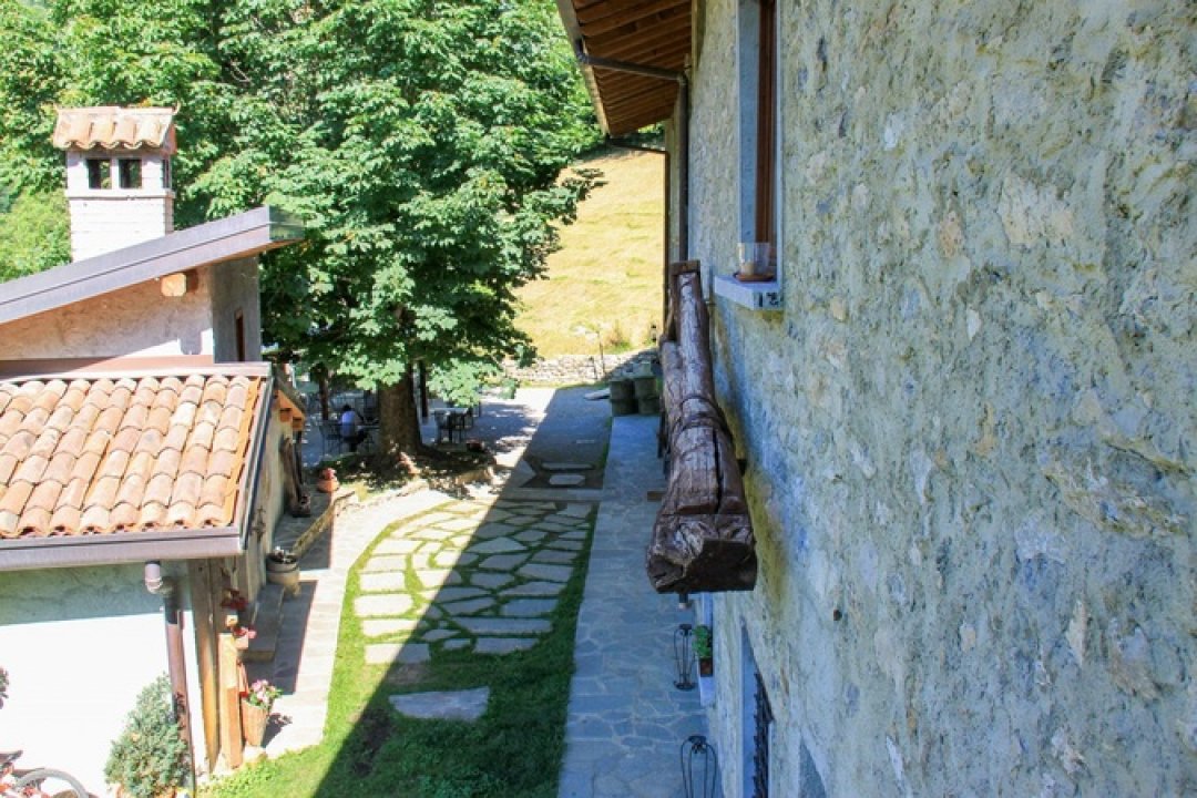 Vendita villa in montagna Pasturo Lombardia foto 8