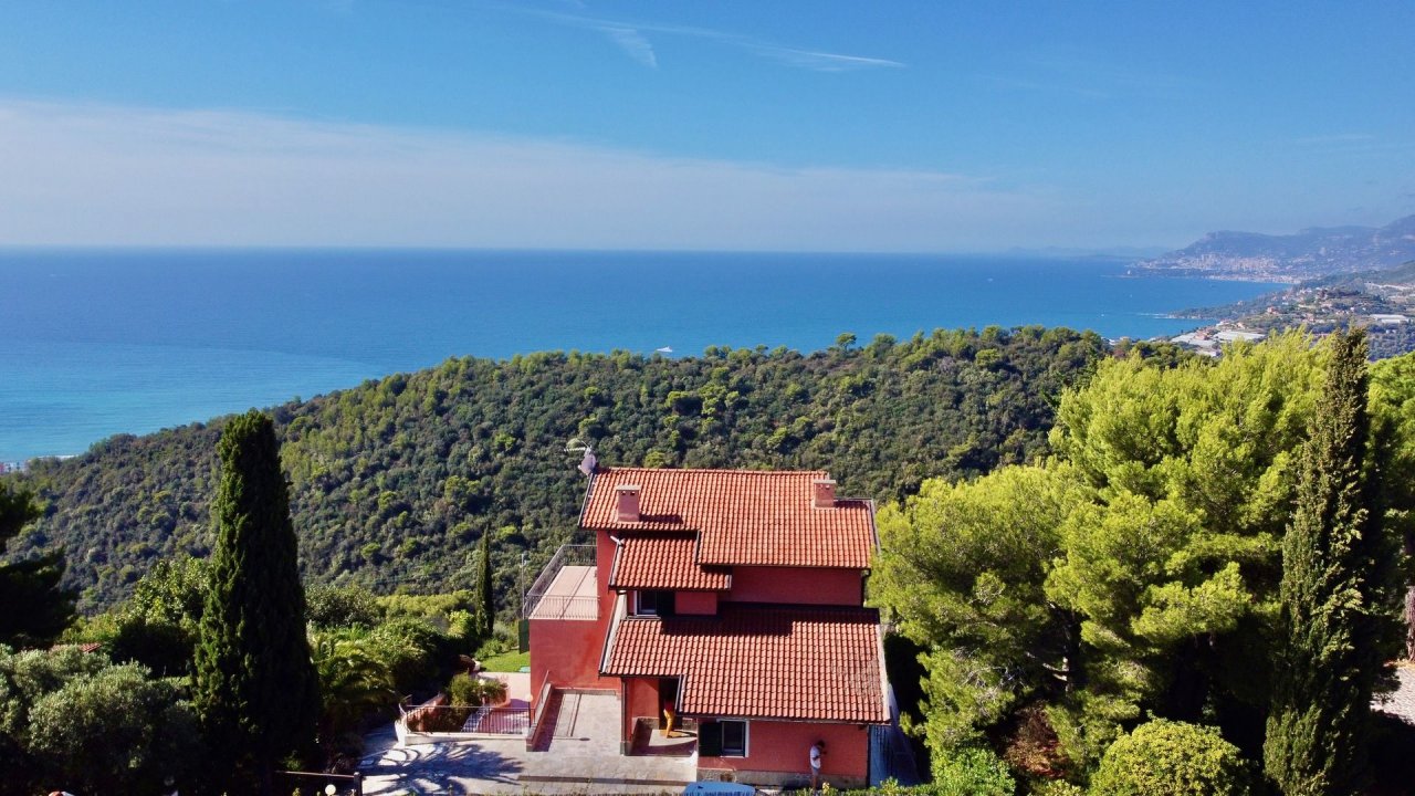 Vendita villa in zona tranquilla Bordighera Liguria foto 2
