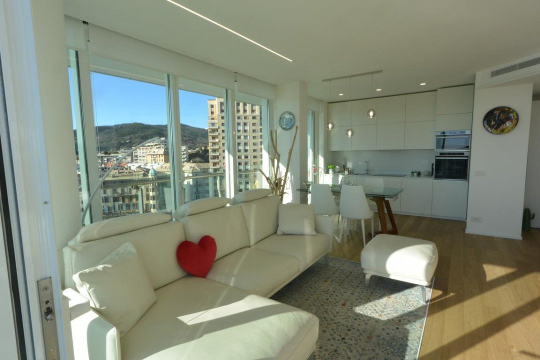 Vendita appartamento sul mare Savona Liguria foto 10