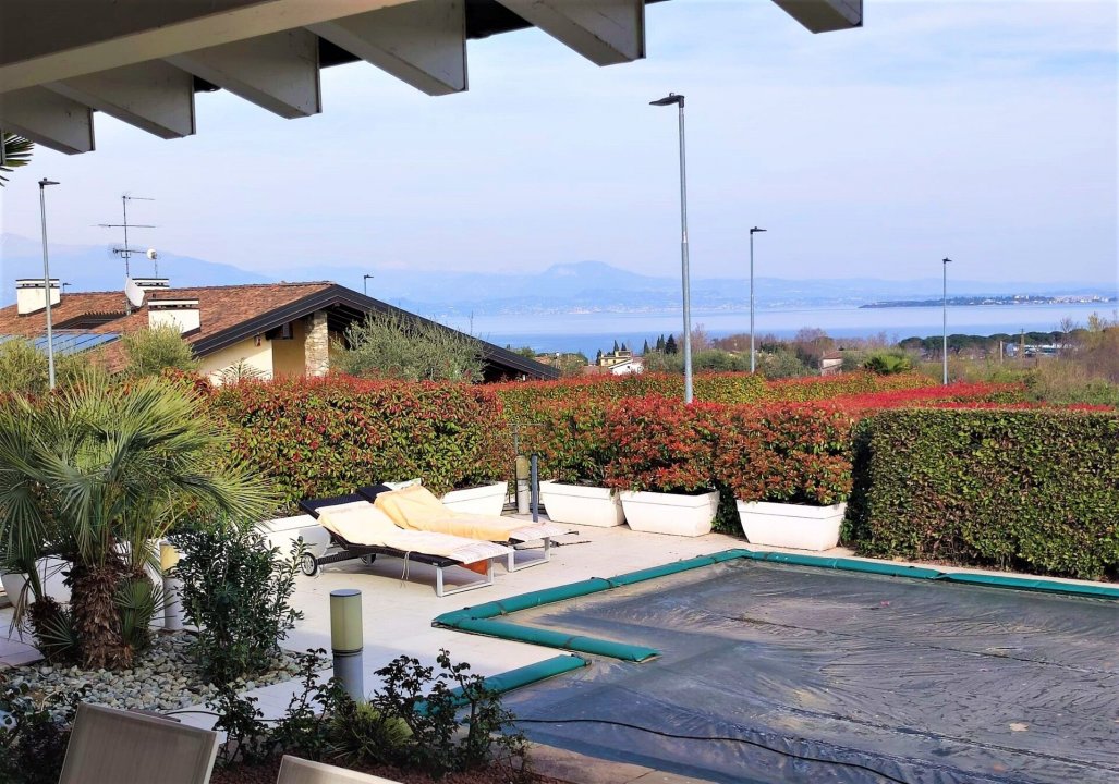 Vendita villa sul lago Padenghe sul Garda Lombardia foto 9