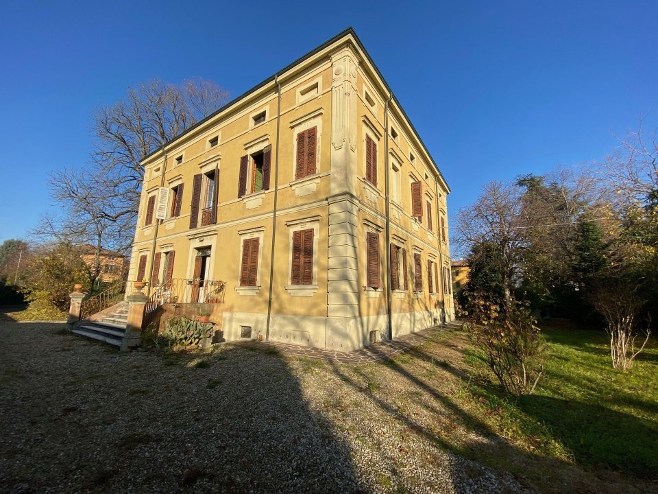 Vendita villa in zona tranquilla Modena Emilia-Romagna foto 1
